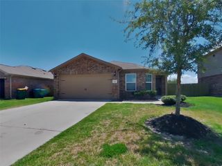 928 American Monarch Drive, La Marque, TX 77568