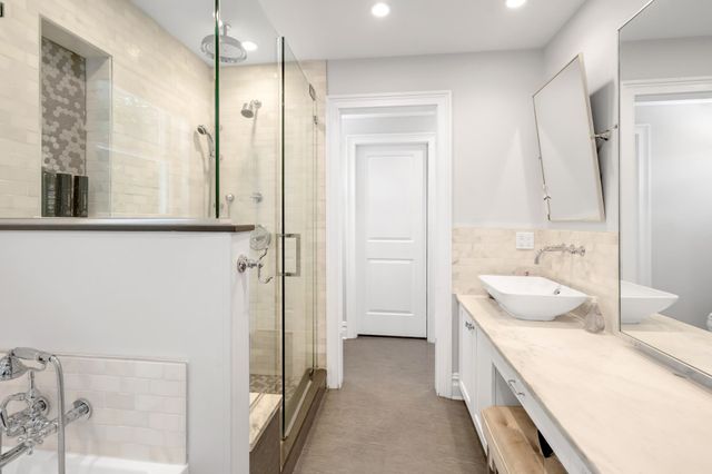 19 DE YOUNG DR, Little Falls, NJ 07424
