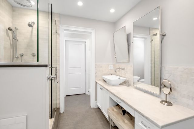 19 DE YOUNG DR, Little Falls, NJ 07424