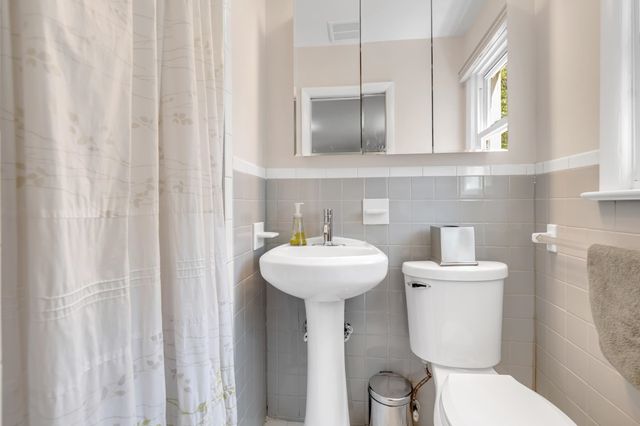 19 DE YOUNG DR, Little Falls, NJ 07424