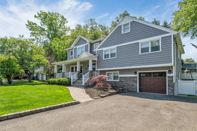 19 DE YOUNG DR, Little Falls, NJ 07424