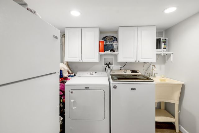 19 DE YOUNG DR, Little Falls, NJ 07424