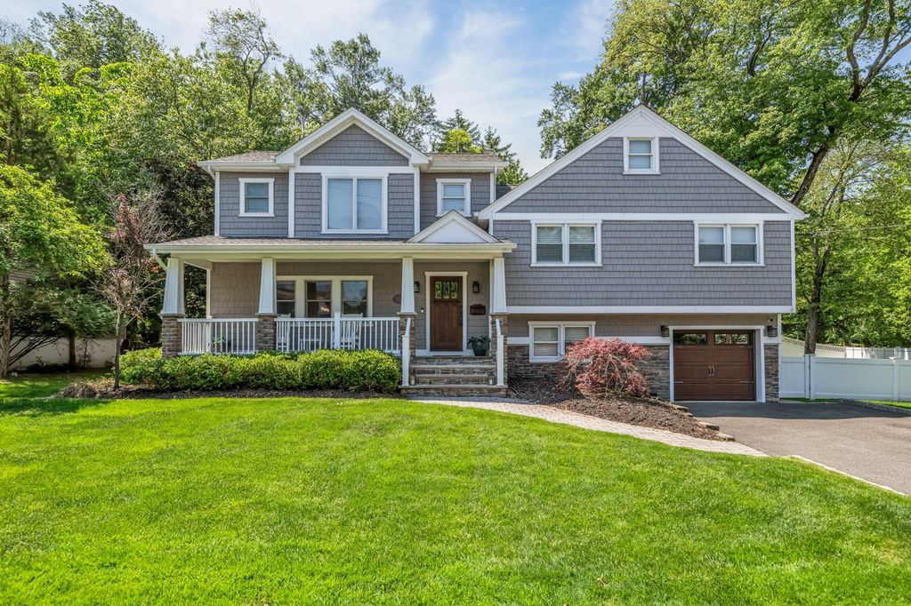 19 DE YOUNG DR, Little Falls, NJ 07424