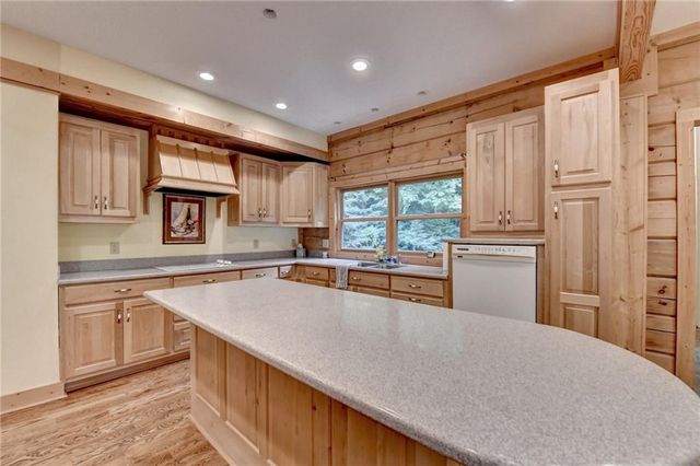 82 Walnut Grove Lane, Tiger, GA 30576