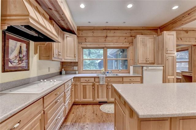 82 Walnut Grove Lane, Tiger, GA 30576