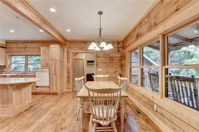 82 Walnut Grove Lane, Tiger, GA 30576
