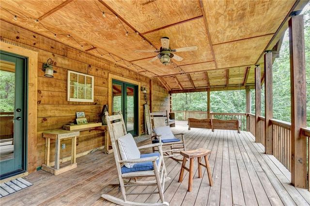 82 Walnut Grove Lane, Tiger, GA 30576