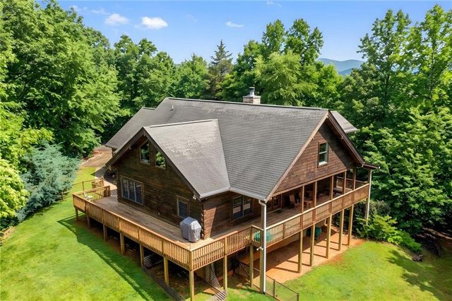 82 Walnut Grove Lane, Tiger, GA 30576