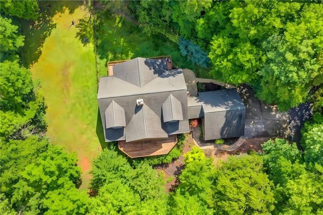 82 Walnut Grove Lane, Tiger, GA 30576