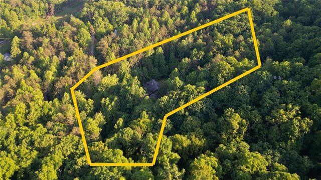 82 Walnut Grove Lane, Tiger, GA 30576