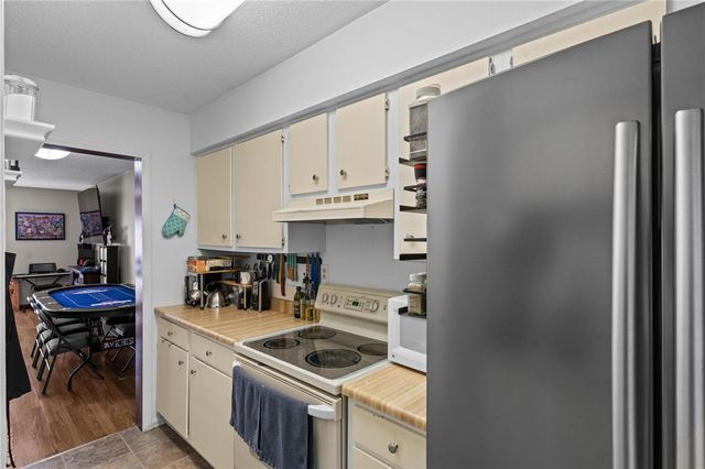 7827 Port Circle, Centerville, OH 45459