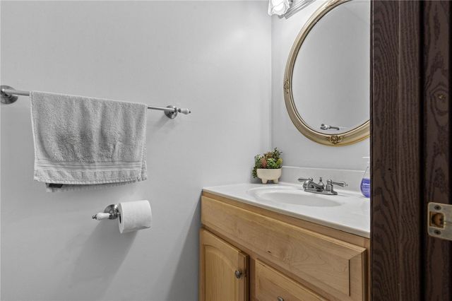7827 Port Circle, Centerville, OH 45459