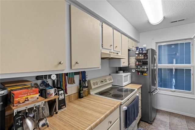 7827 Port Circle, Centerville, OH 45459