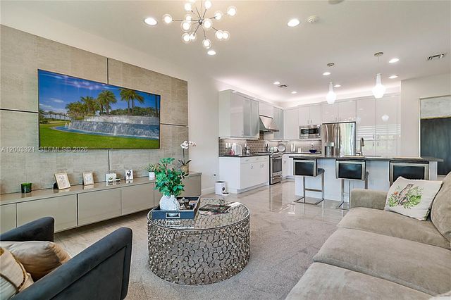 10736 SW Matisse Ln, Port St. Lucie, FL 34987