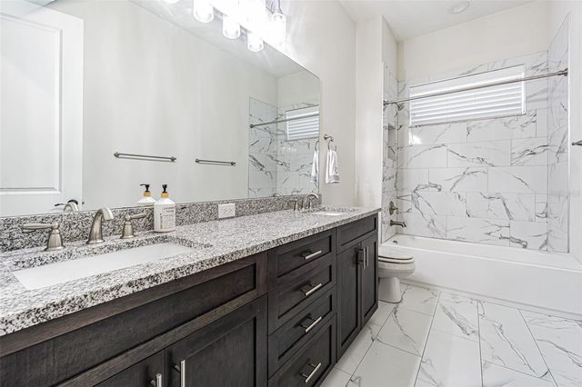 32646 WESLEY WAY, Dade City, FL 33525