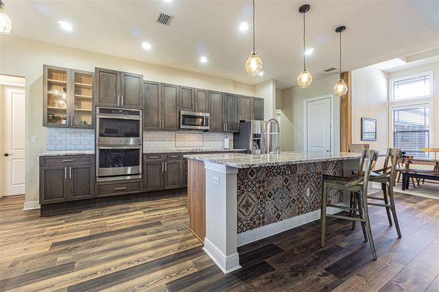 32646 WESLEY WAY, Dade City, FL 33525