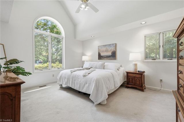 561 Mason Knoll Drive, Winston-salem, NC 27127