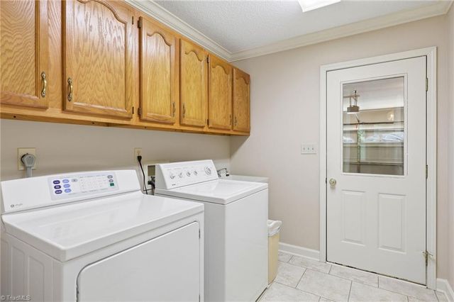 561 Mason Knoll Drive, Winston-salem, NC 27127