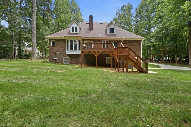 561 Mason Knoll Drive, Winston-salem, NC 27127