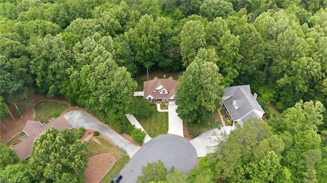 561 Mason Knoll Drive, Winston-salem, NC 27127