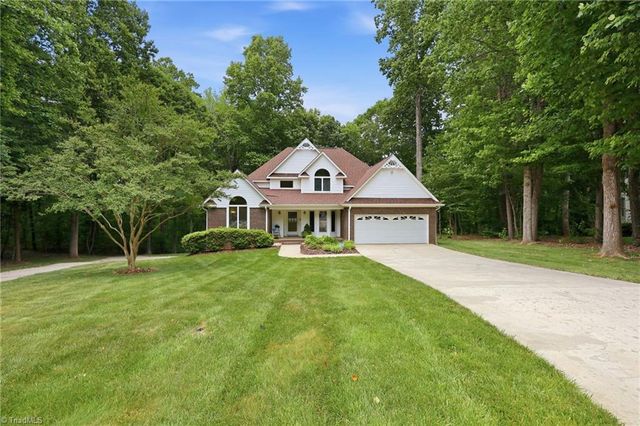 561 Mason Knoll Drive, Winston-salem, NC 27127