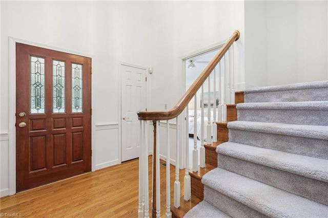 561 Mason Knoll Drive, Winston-salem, NC 27127