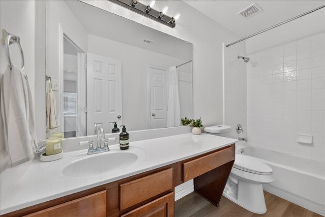 940 Fox Grove Lane, Providence Village, TX 76227