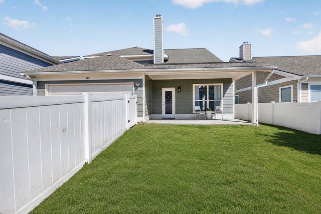940 Fox Grove Lane, Providence Village, TX 76227