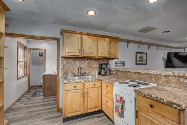 1229 N Fort Thomas Avenue, Fort Thomas, KY 41075