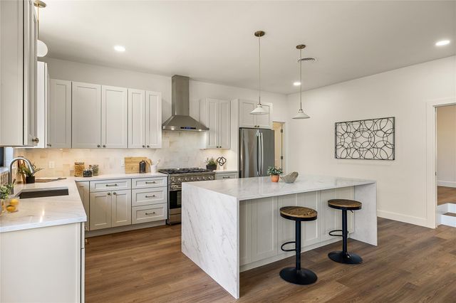 1014 Country Club RD, Georgetown, TX 78628