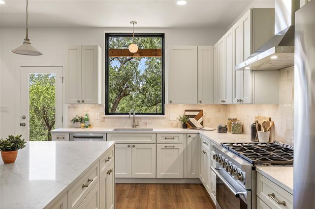 1014 Country Club RD, Georgetown, TX 78628