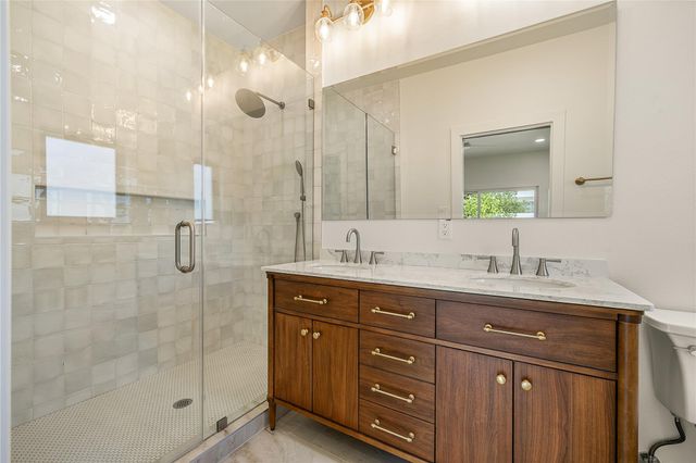 1014 Country Club RD, Georgetown, TX 78628