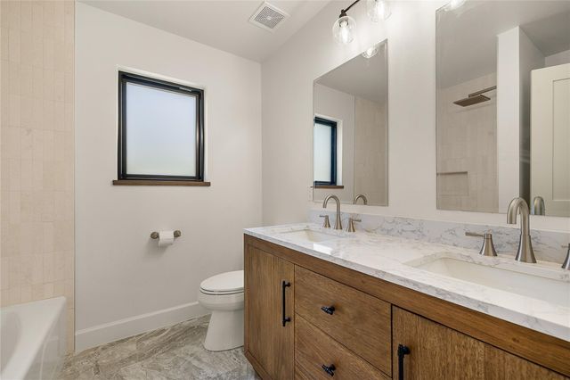 1014 Country Club RD, Georgetown, TX 78628