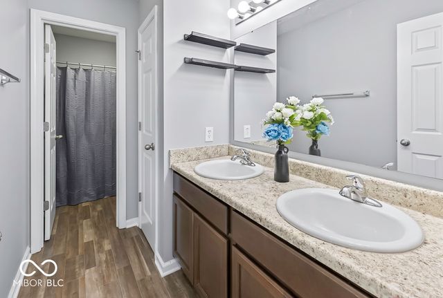 4522 Ozark Lane, Indianapolis, IN 46239