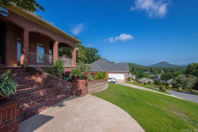 12 Lanes End, Little Rock, AR 72223