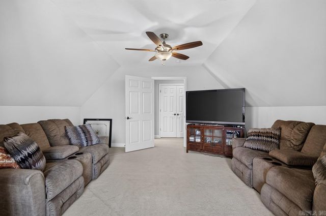 12 Lanes End, Little Rock, AR 72223