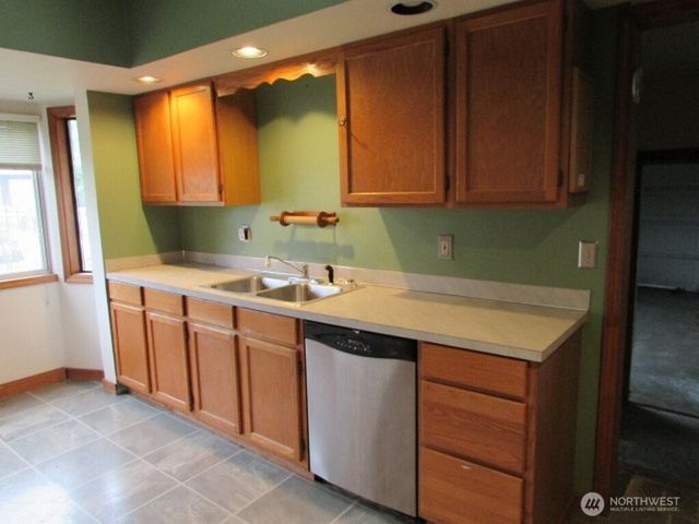 725 W Main, Morton, WA 98356