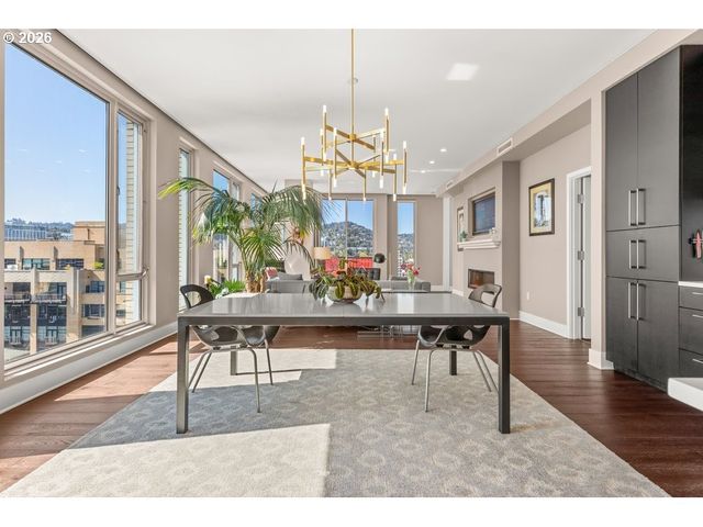 937 Nw GLISAN St 1431, Portland, OR 97209
