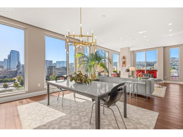 937 Nw GLISAN St 1431, Portland, OR 97209