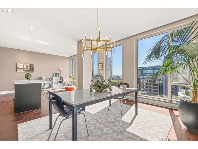 937 Nw GLISAN St 1431, Portland, OR 97209