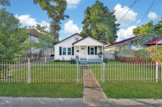 1132 E 28th Street, Houston, TX 77009
