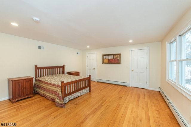 5 Pin Oak Rd, West Caldwell Twp., NJ 07006