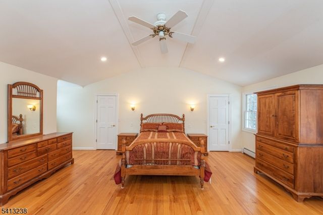 5 Pin Oak Rd, West Caldwell Twp., NJ 07006