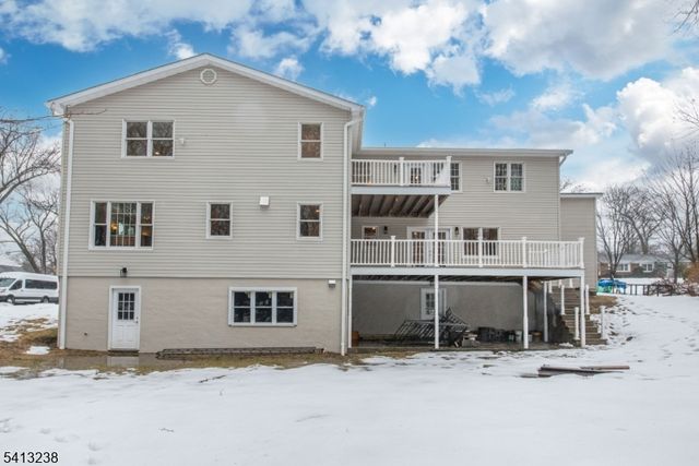 5 Pin Oak Rd, West Caldwell Twp., NJ 07006