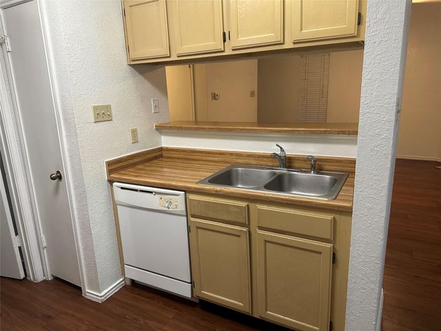 16303 Edgemere DR, Pflugerville, TX 78660