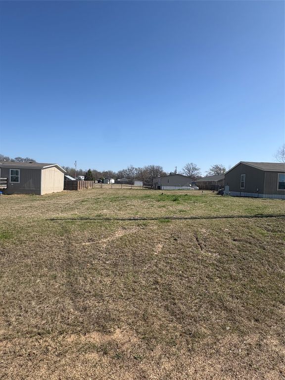 Lot 221 Section H Geronimo, Quitman, TX 75783