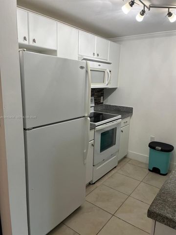 2740 SW 28th Ter 203, Miami, FL 33133