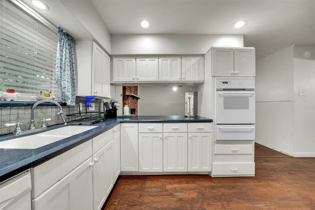 617 Ranier Circle, Garland, TX 75041