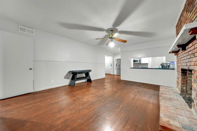 617 Ranier Circle, Garland, TX 75041