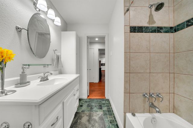 617 Ranier Circle, Garland, TX 75041
